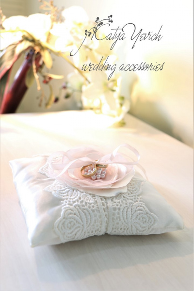 Pillow for wedding rings CFR-01